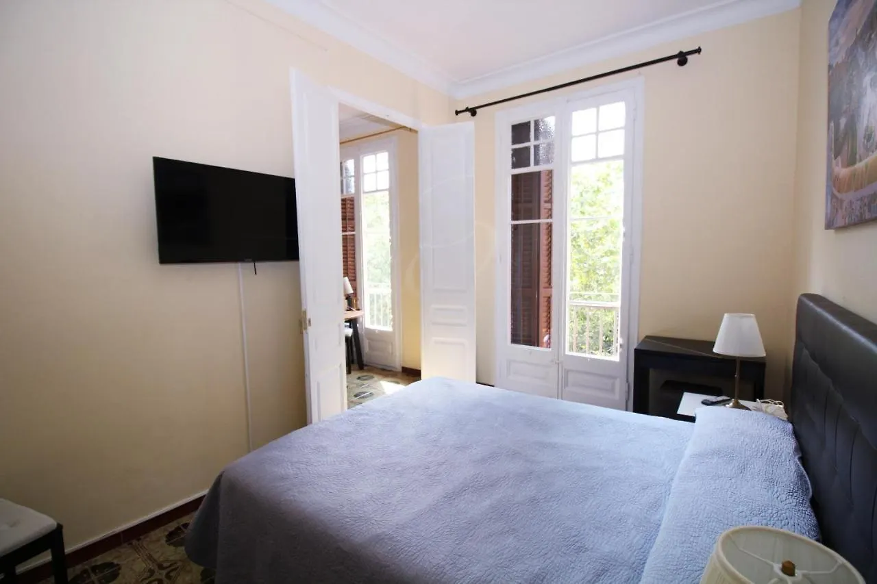 Alojamiento Diputacion Barcelona Homestay szállás